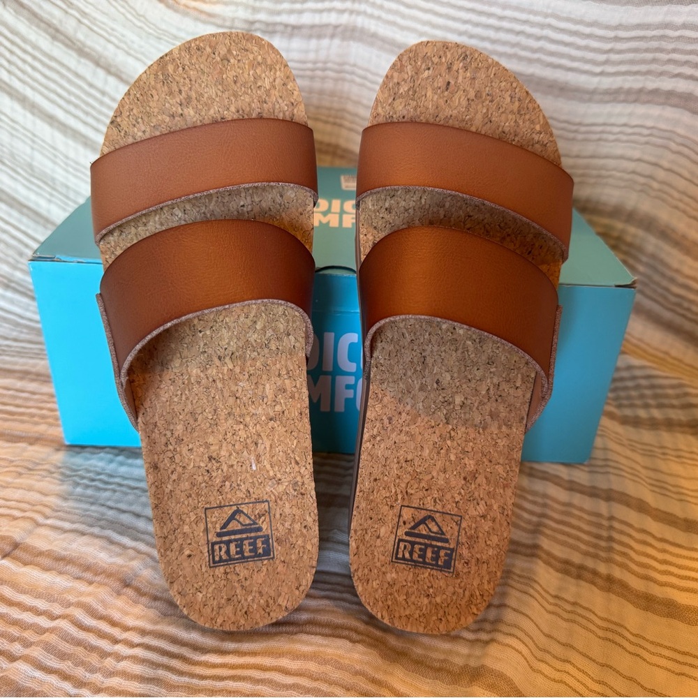 Reef Women’s Cushion Vista Hi Slide Sandals, 8.5